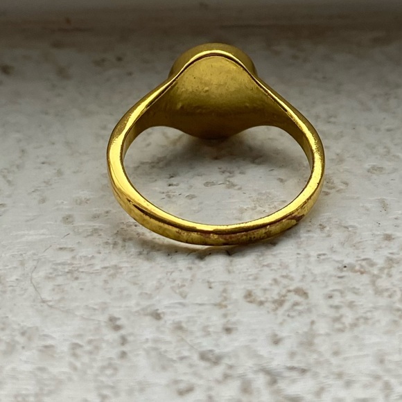 Gold flower ring - Picture 3 of 4
